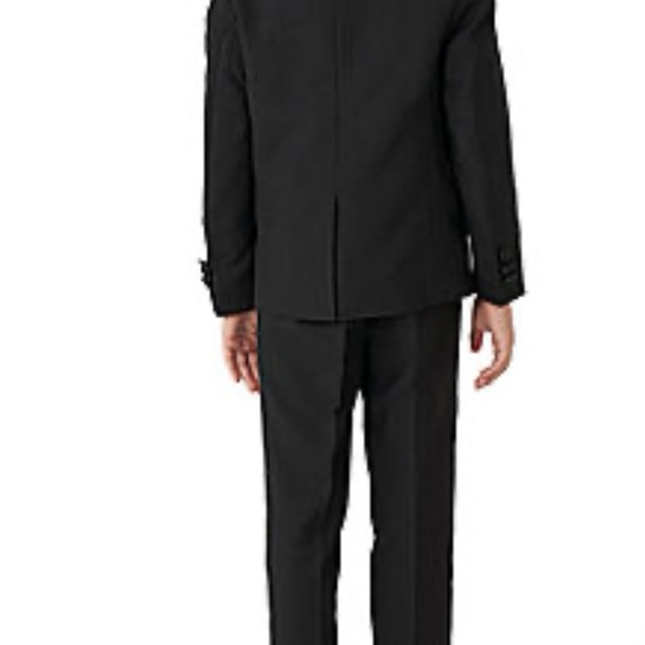 Boys Tuxedo Suit Black: Size 6/7, but Label Reads Size 8 - Picture 2 of 5